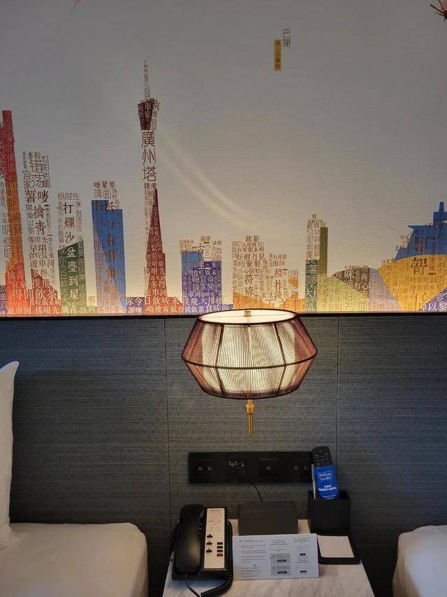 广州有家希尔顿花园酒店，三四百就能住进去了，性价比还蛮高15