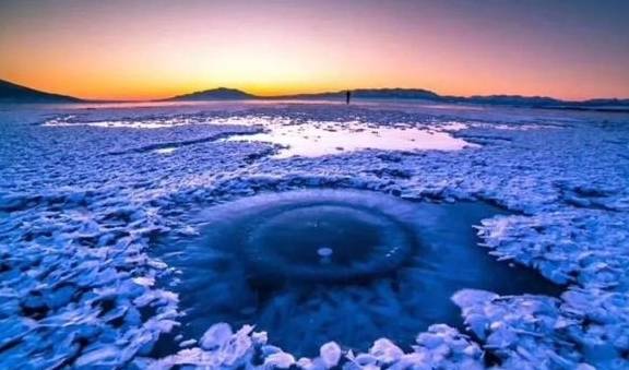 原创 美上热搜的赛里木湖,那一抹梦境蓝是“大西洋最后一滴眼泪”4
