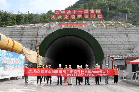 原创 广西首条时速350公里高铁,沿途小城有福了,快看看经过你家吗?3