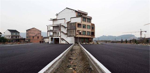 原创 曾是上海最牛的钉子户,索要1亿现金加六套房,坚持14年接受和解4