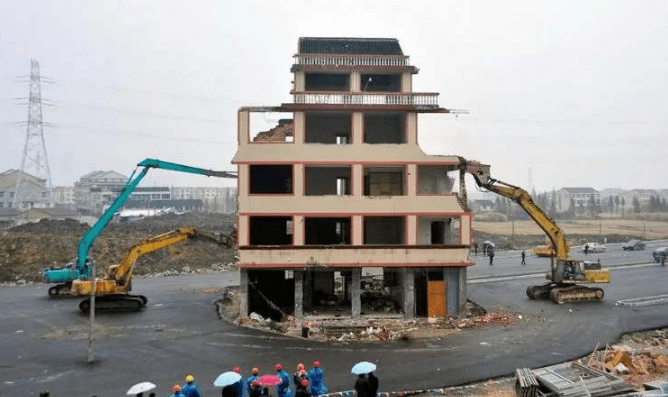 原创 曾是上海最牛的钉子户,索要1亿现金加六套房,坚持14年接受和解5