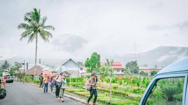 印尼旅游不可错过的一站:火山下的梦幻仙境,随手一拍就是大片1