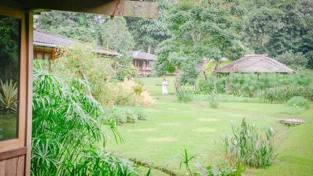 印尼旅游不可错过的一站:火山下的梦幻仙境,随手一拍就是大片23