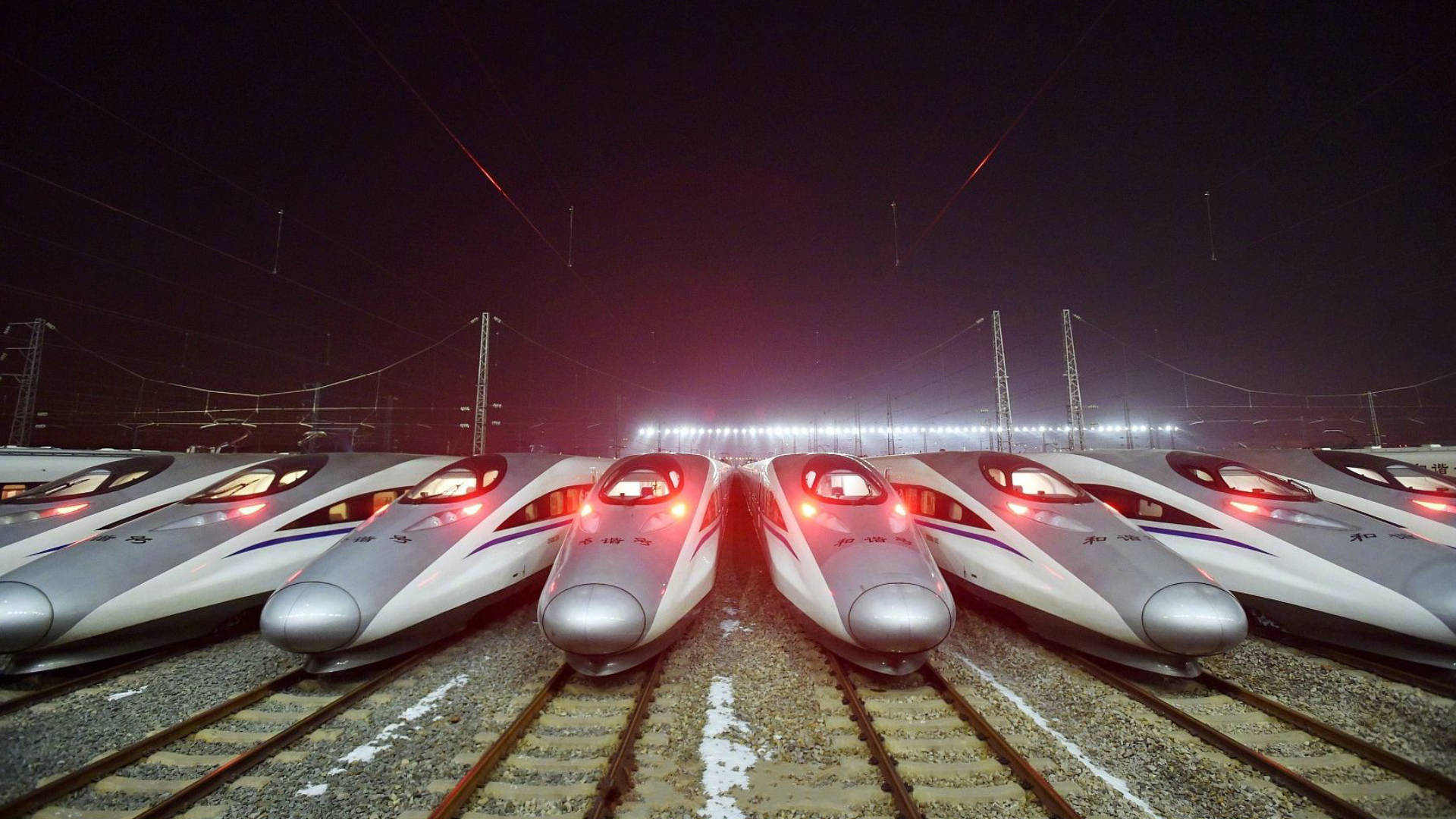 中国客流量那么大,为何高铁夜间还要禁止运行?火车却24小时不停5