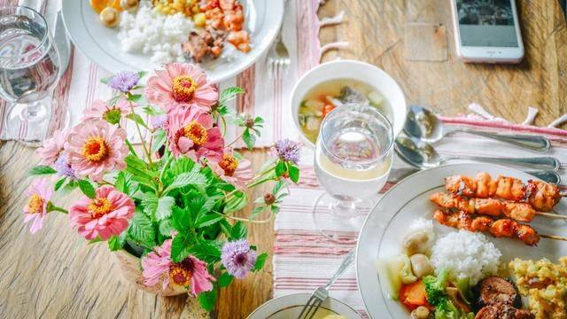 火山脚下的餐厅拥有一流景色,误入爱丽丝梦游仙境,随手就是大片15