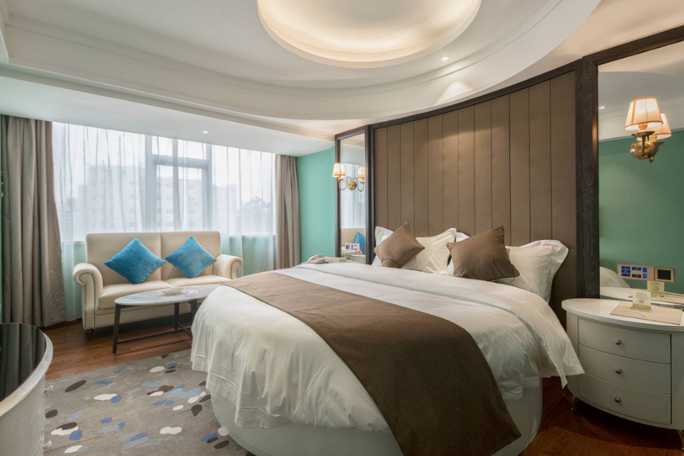 原创 酒店情侣套房为什么喜欢用圆床，有什么好处？工作人员告诉你答案2