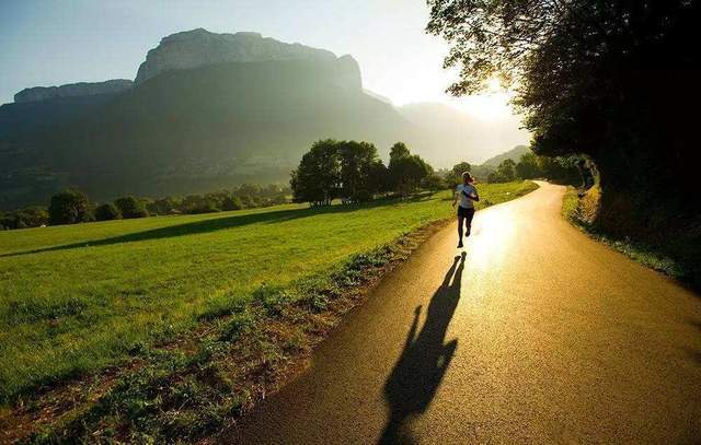 央视分享的5个生活建议,助老年朋友变成更好的自己4