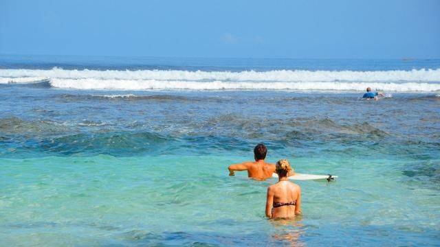 巴厘岛的美景太多,随便一初海边山洞,就是世界前5012