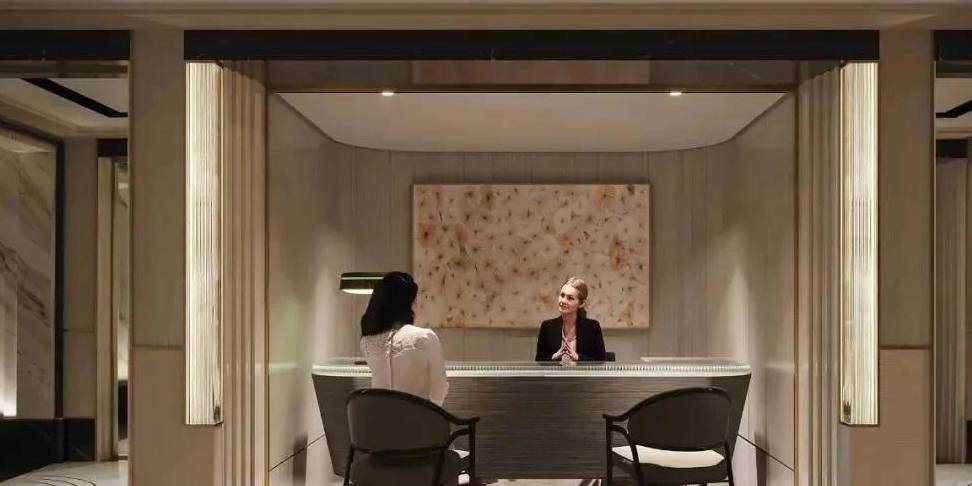 原创 4年斥资70亿,这间传奇华尔道夫酒店王者归来10