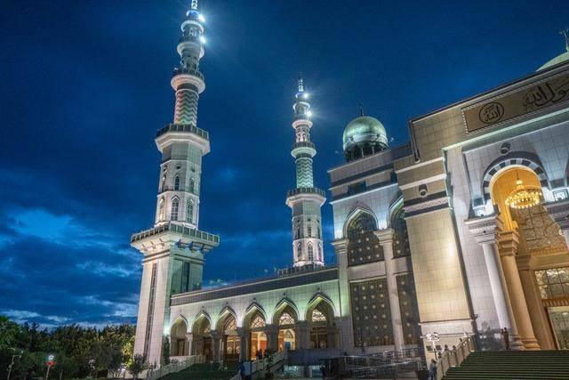 沙甸清真大寺,气势磅礴,仿佛来到了外国16