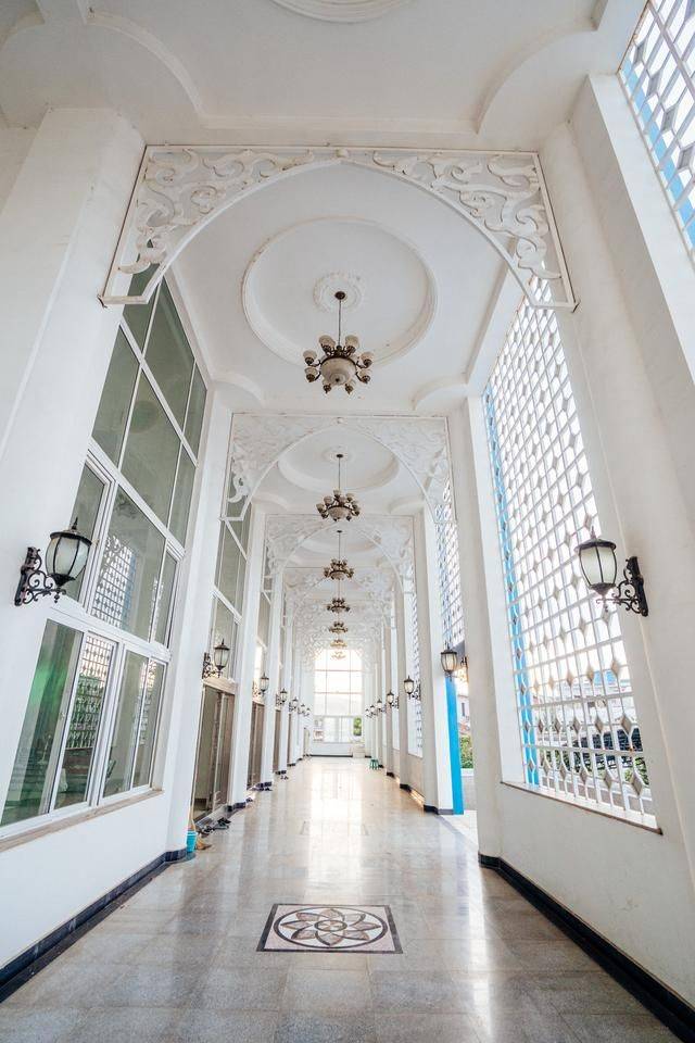 沙甸清真大寺,气势磅礴,仿佛来到了外国24