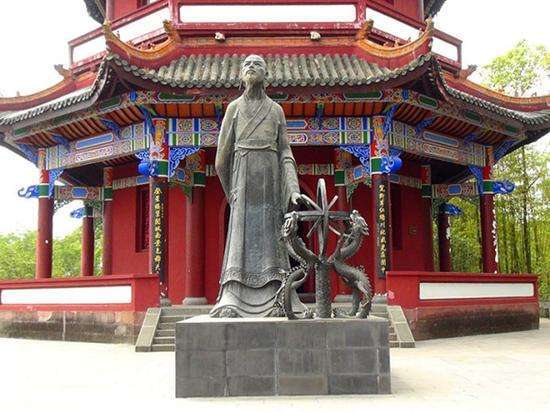 原创 离地球多远，才能知道地球是圆的？古代的中国人早已知道“地球是圆的”1