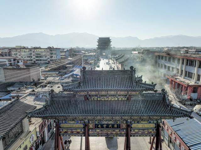 绝美!山西一个小县城还保留了如此大的城门楼,太了不起了6