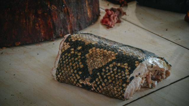 印尼都推荐旅游的菜市场，蟒蛇蝙蝠一样不少，你想来挑战一下吗16