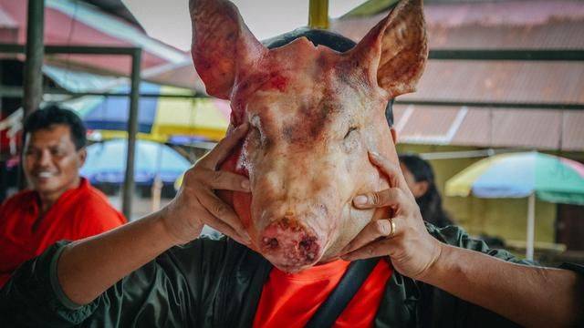 印尼都推荐旅游的菜市场，蟒蛇蝙蝠一样不少，你想来挑战一下吗22