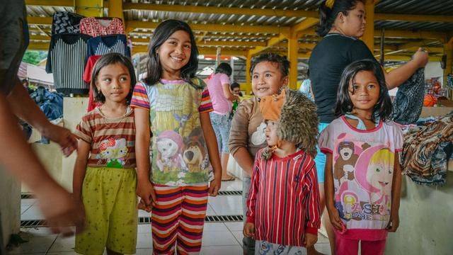 印尼都推荐旅游的菜市场，蟒蛇蝙蝠一样不少，你想来挑战一下吗33
