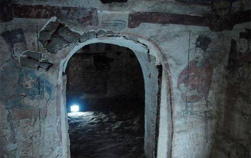 原创 古墓机关多为冷兵器,埋藏千年真的不会生锈?古人早就有应对方法4