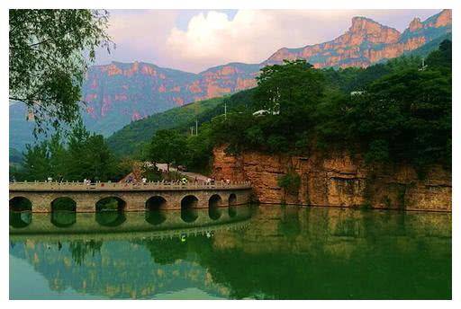 原创 中国最“隐秘”的村庄,拥有最震撼的美景,出门需爬2000级台阶6