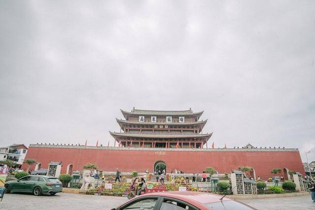 这个云南低调的小城，今年绝对不许错过了，据说是30年前的丽江14