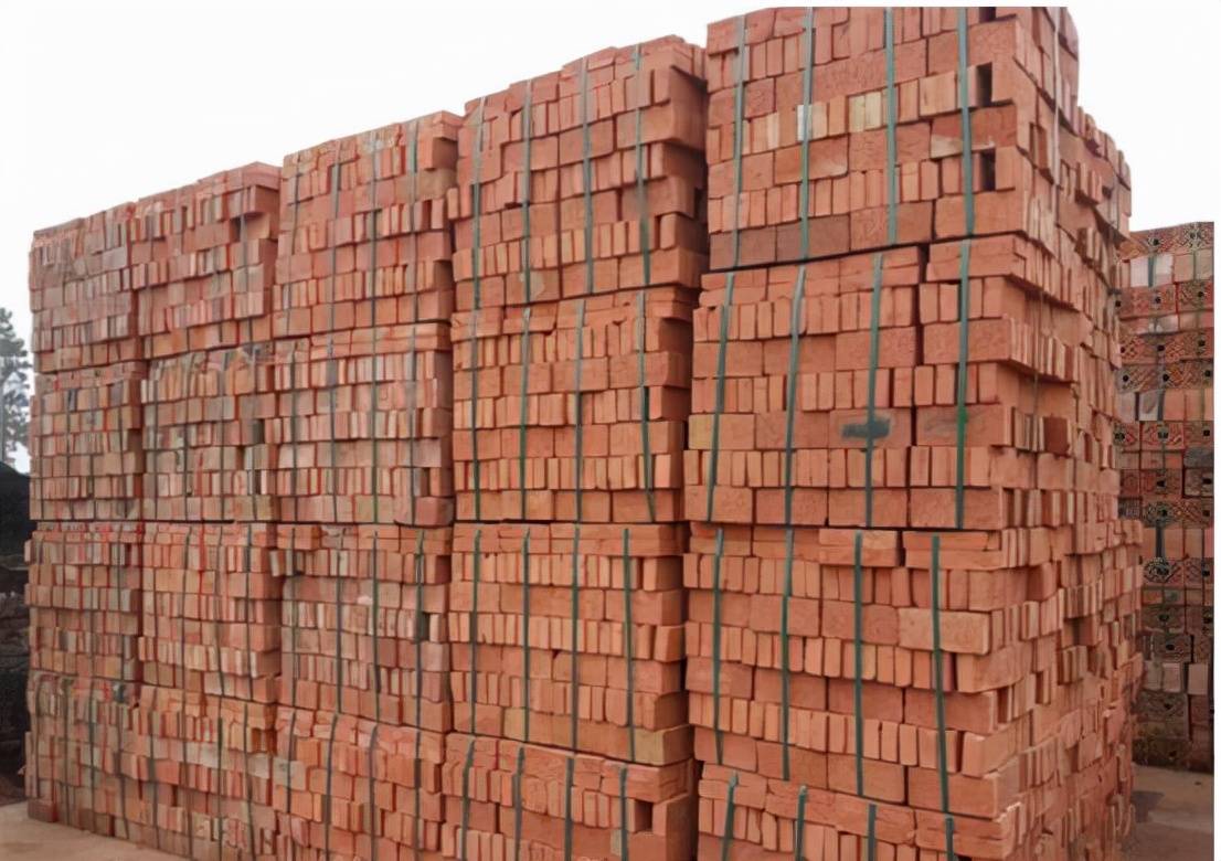 原创 农村建房用的“红砖”,为何国家要禁止使用?知道危害你还敢用?3