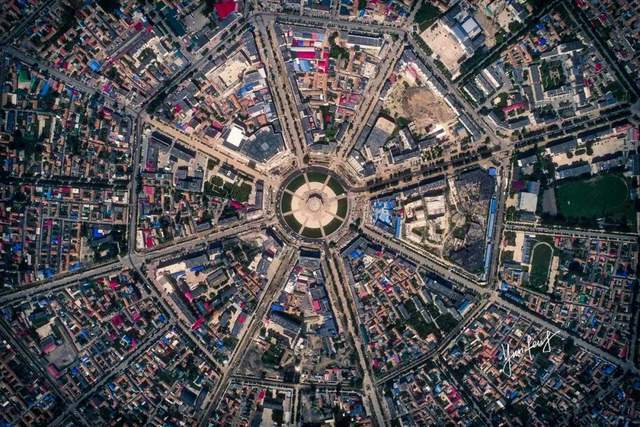 世界上最大的八卦城,没有红绿灯也不堵车,外地人却容易晕头转向2