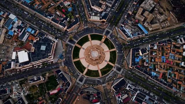 世界上最大的八卦城,没有红绿灯也不堵车,外地人却容易晕头转向3