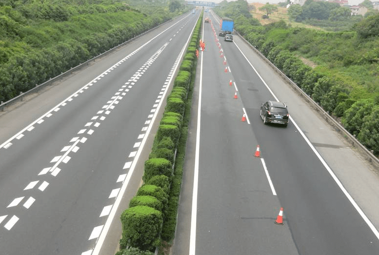 原创 中国最早修建的一条高速,已达到最长收费年限,为何始终没有免费3
