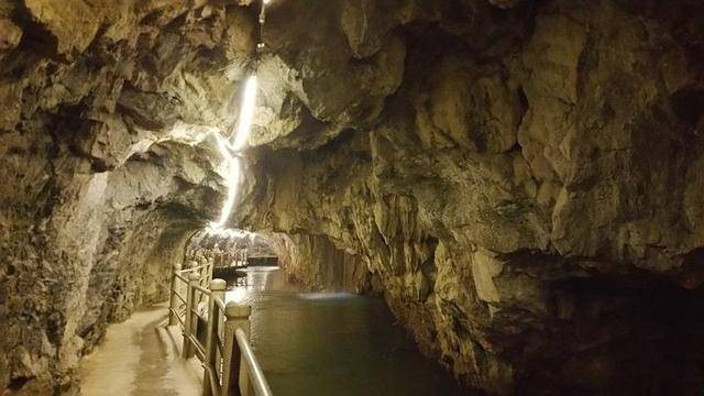 原创 锁龙井中真的有龙吗？一拉铁链就冒黑水，是传说还是确有其事5