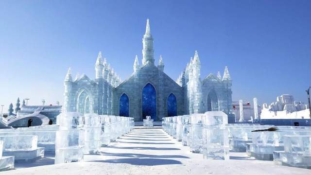 国内最适合老年人旅游的三个城市，退休后一定要去1