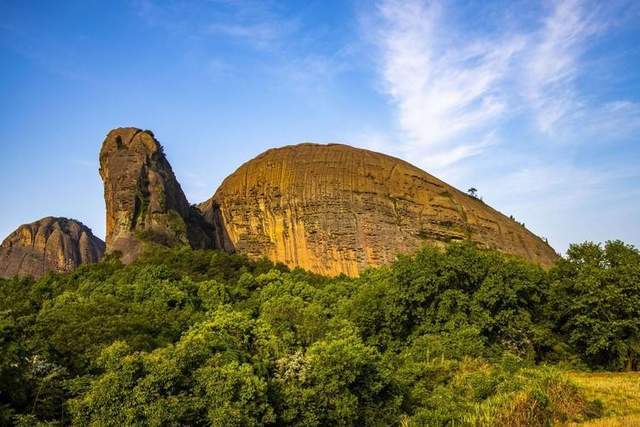 道教第一仙山——龙虎山伫立,静等攀登3