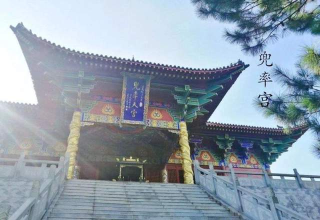 道教第一仙山——龙虎山伫立,静等攀登7