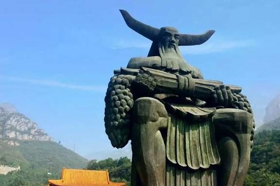 原创 就地过年,河南补贴来了!爬山小白爱的神山对非焦作籍人员免门票1