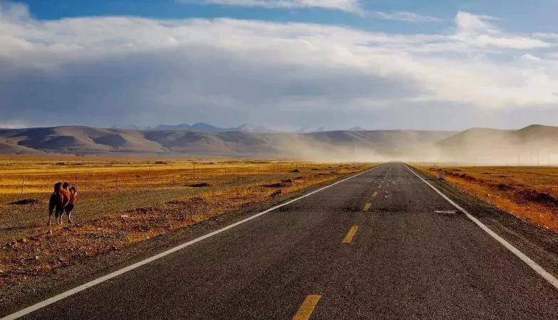 原创 世界最“昂贵”的公路,中间没有收费站,可走完全程需要20万2