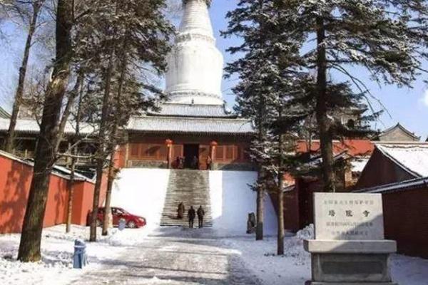 五台山哪些寺庙最著名 五台山在哪4