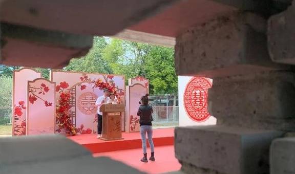 原创 藏在深圳富人区的「爱情公园」，火了9