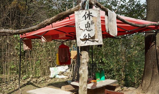 原创 去西安秦岭爬“野山”,沿途寺庙善意举动,游人感动不已6