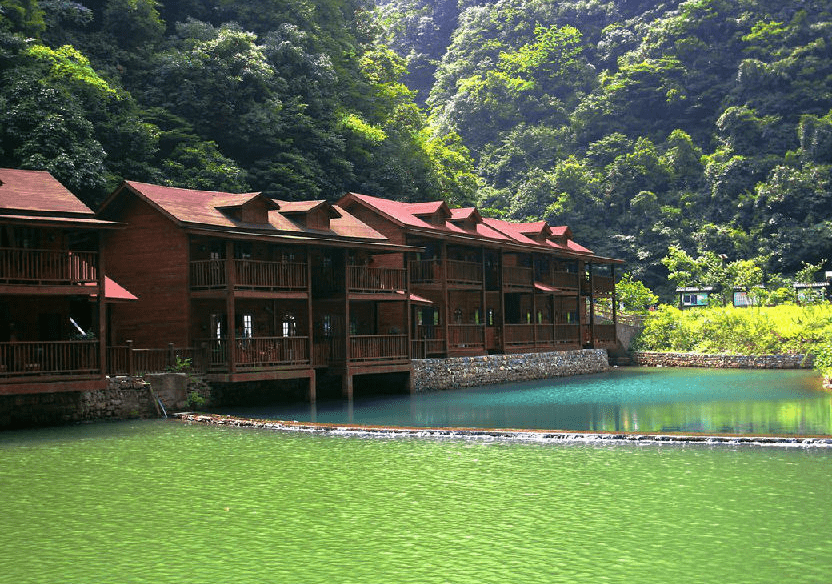 原创 重庆“第一个”被摘牌的景区,屡屡发生宰客事件,如今冷冷清清4