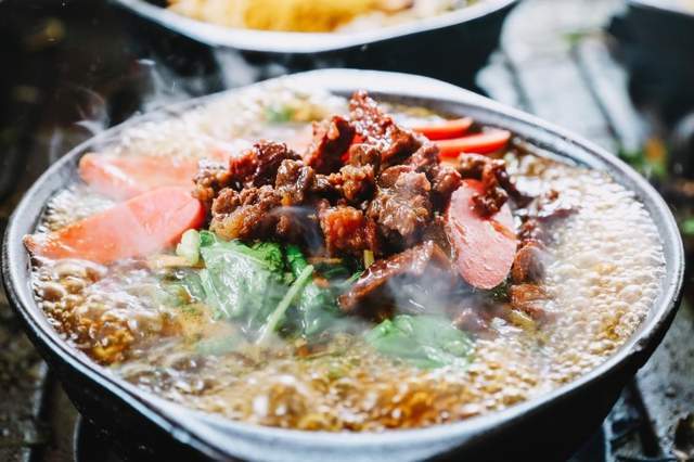 旅游别再去商业街找美食了！这些才是你要的美食天堂11