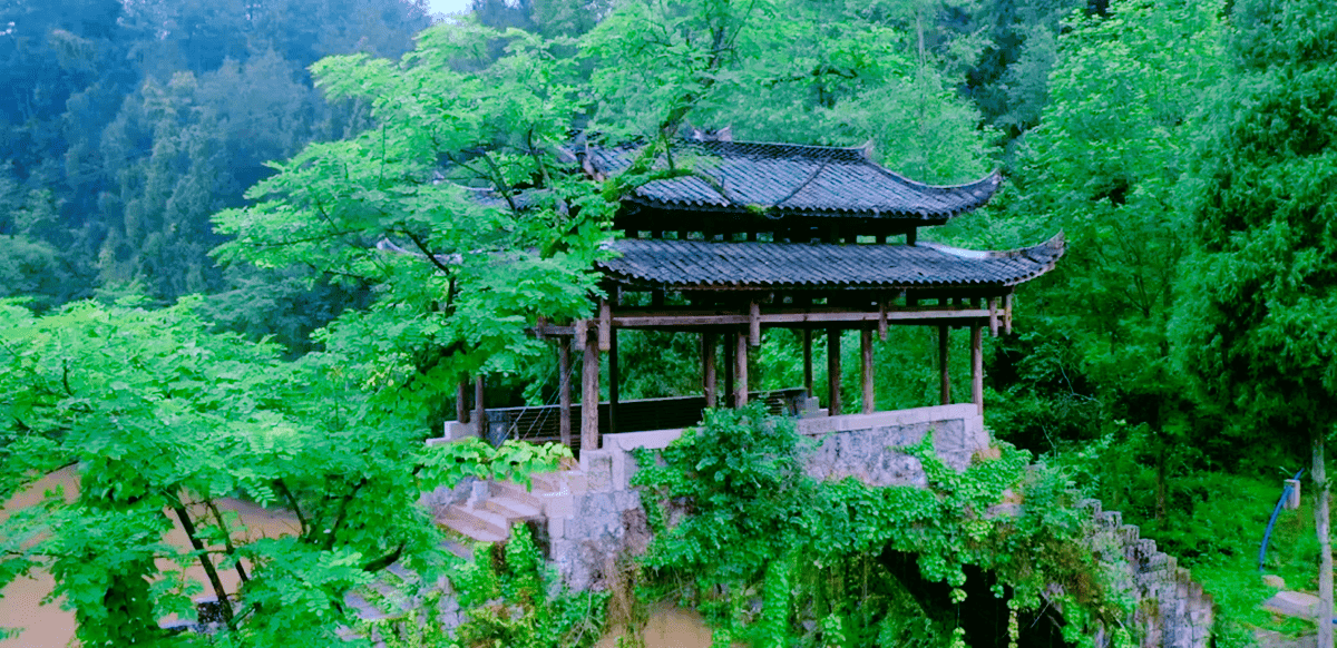 原创 重庆一古桥下,悬挂着一把斩龙剑,几百年来却无人敢动5