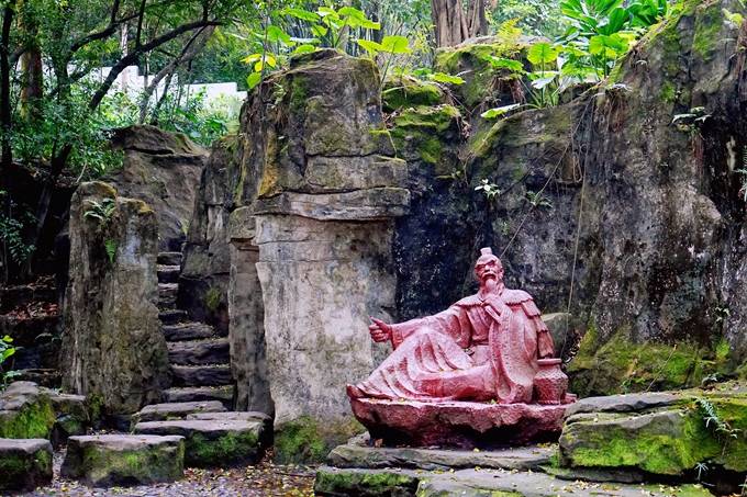 原创 广州越秀公园,园中人文古迹众多,这里有“羊城”的标志建筑6