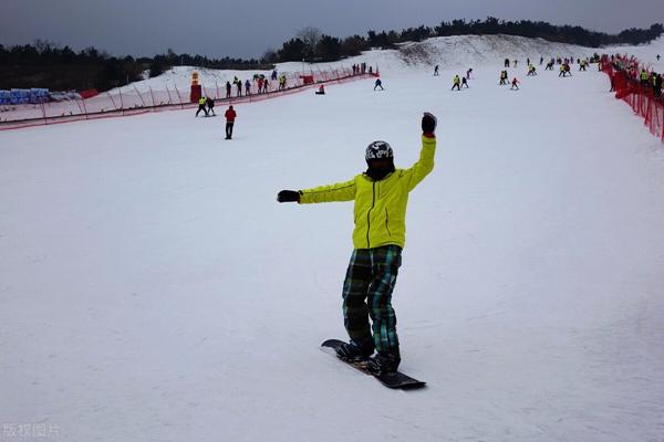 山东滑雪哪里好 山东滑雪最好玩的地方2