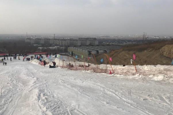 2022淄博春节过年哪里可以滑雪2