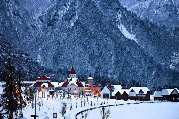 2022西岭雪山滑雪场夜场开放时间及门票价格1