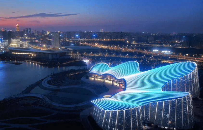 原创 南通:不好意思了各位,以后请叫我“万亿城市”!1