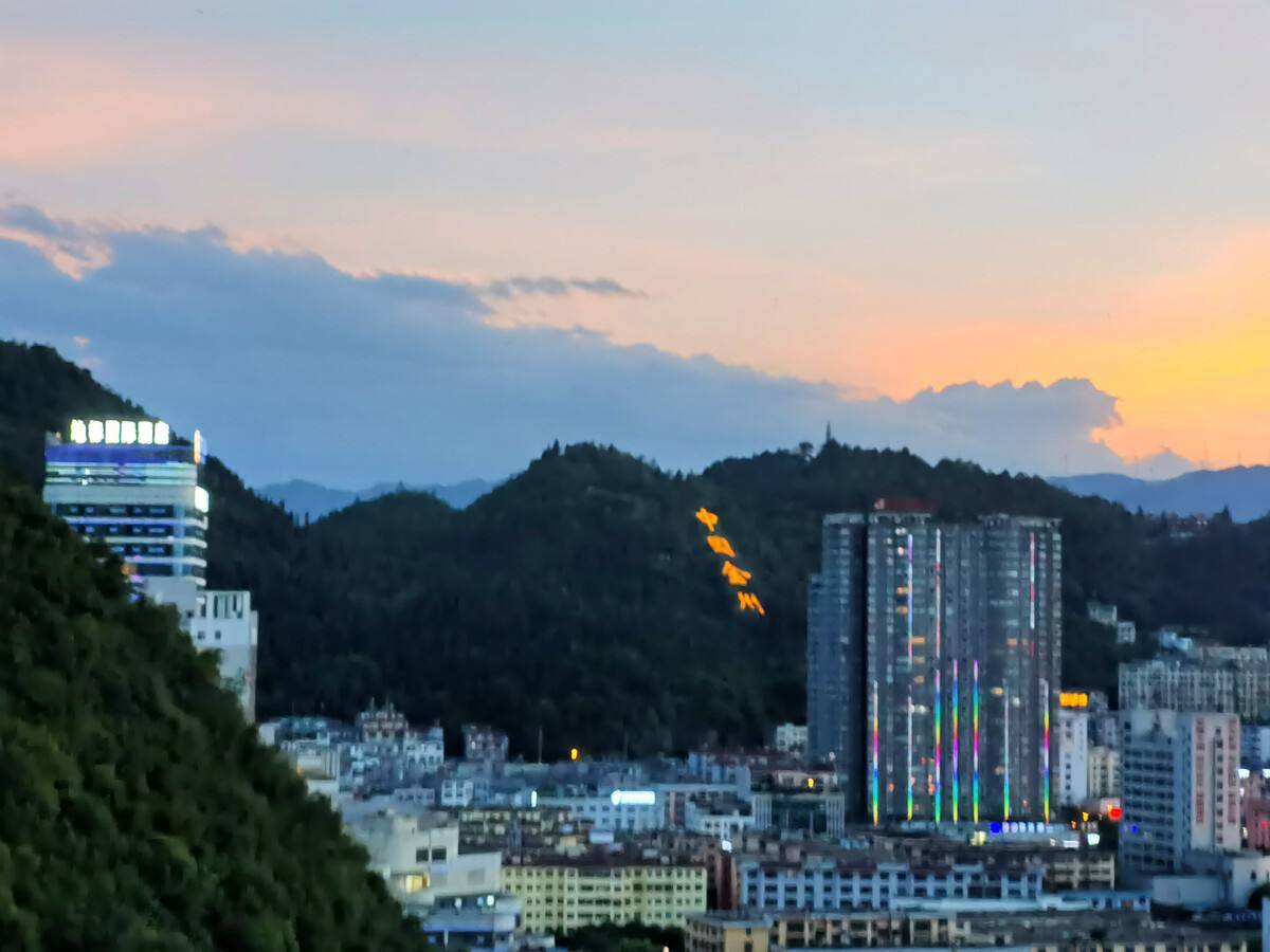 原创 贵州盘兴高铁来咯,这座城市真的要通高铁了,快看看是你家乡吗?4