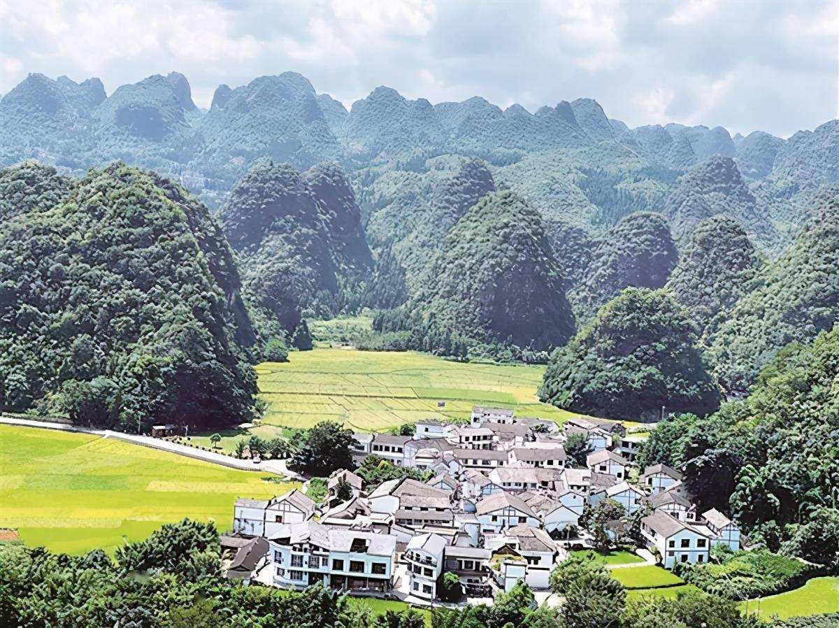 原创 贵州盘兴高铁来咯,这座城市真的要通高铁了,快看看是你家乡吗?5