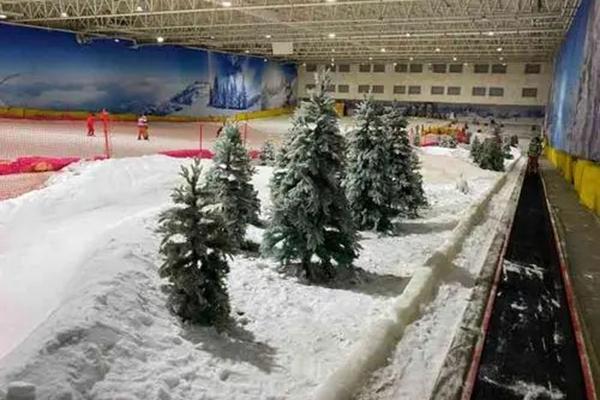 长沙滑雪场哪个最好玩 长沙滑雪场排名3