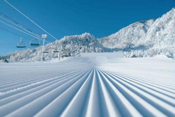 成都周边哪里滑雪最好 好玩的滑雪场推荐1