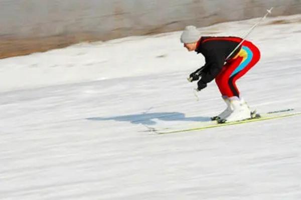 唐山市内哪个滑雪场最好玩 唐山市内滑雪场排名4
