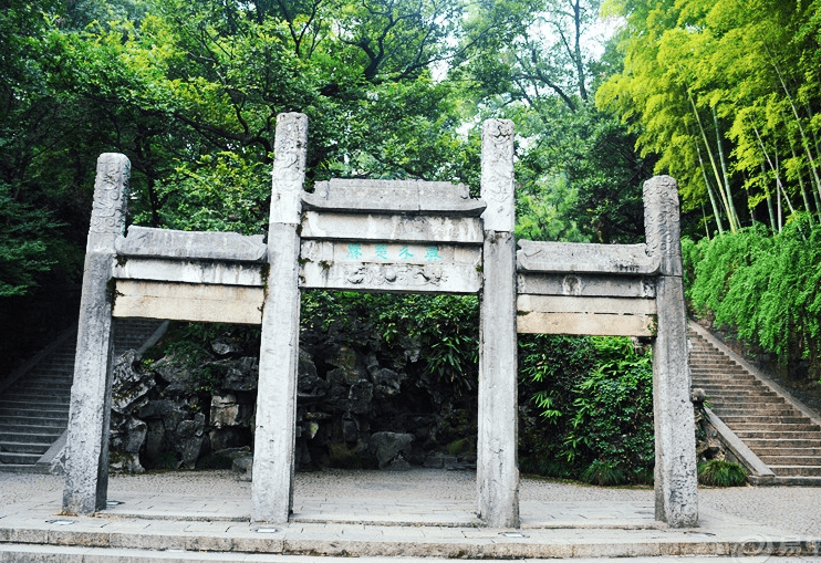 原创 江苏又一景区“翻车”,因虚假宣传导致游客不满,游客:上当了5